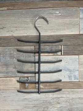 Cintre à cravates / ceintures