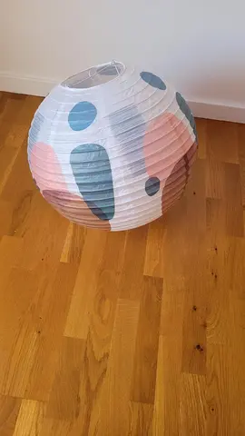 Suspension en papier neuve