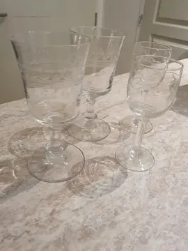 22 verres à liqueur