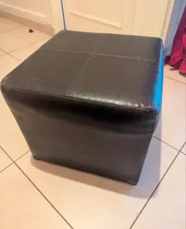 pouf en skaï marron