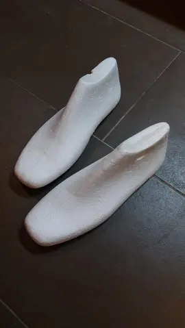 forme pour chaussures T42