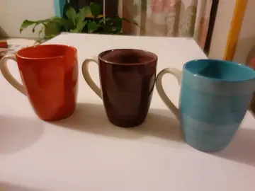 mugs