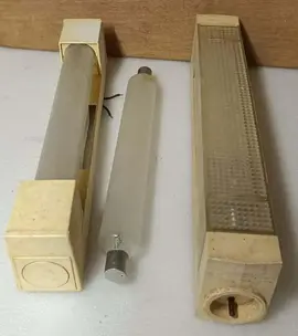 petits néons + un tube