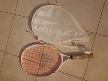 raquette de tennis enfant