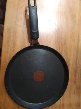 Lot de poêles, crêpière, wok et casserole