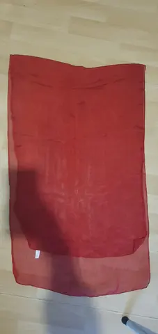 foulard rouge femme