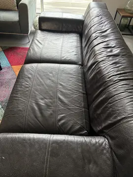 donne canapé 3 places IKEA