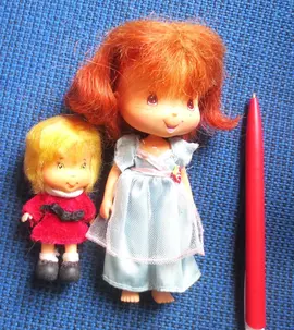 LOT DEUX PETITES POUPEES CHARLOTTTE AUX FRAISES