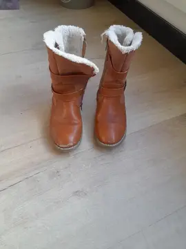 bottes fourrées T 33