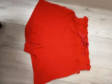 short rouge taille S