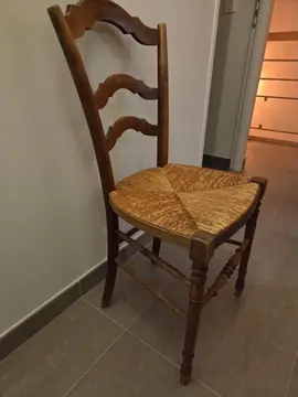 Chaise en bois