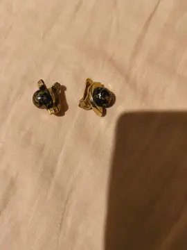 boucles d'oreilles ancien