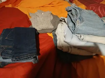 lot de vêtements n°2 10-12ans