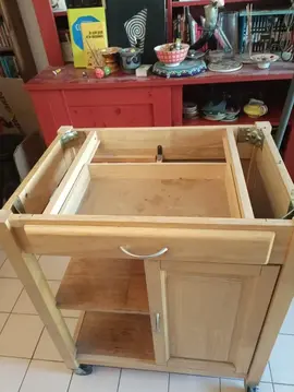 Donne desserte en bois sans le plateau