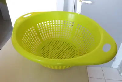 PASSOIRE EN PLASTIQUE