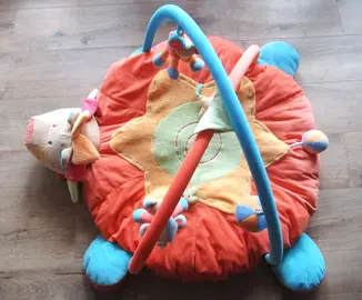 tapis d'éveil Bébé (1ers mois)