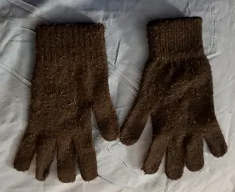 gants noirs acrylique