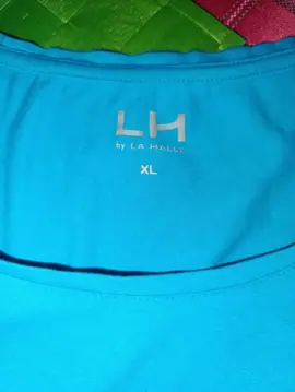 t-shirt de femme turquoise