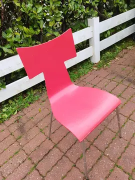 chaise rouge