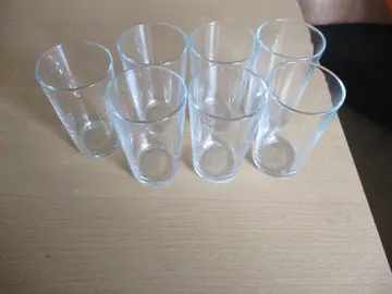 7 Petits verres anciens hauteur 8 cm pour le thé, liqueur ou autres