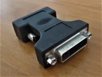 ADAPTATEUR INFORMATIQUE 1