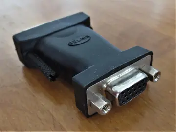 ADAPTATEUR INFORMATIQUE 2