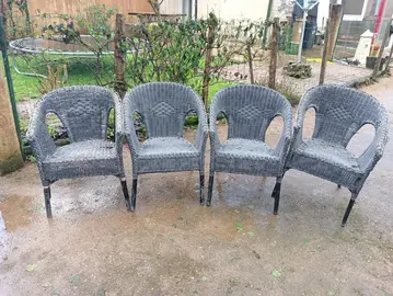4 fauteuils d'extérieur