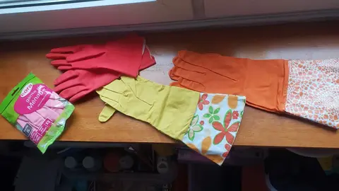 4 paires de gants de ménage