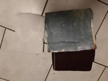 Plaid et serviette de toilette