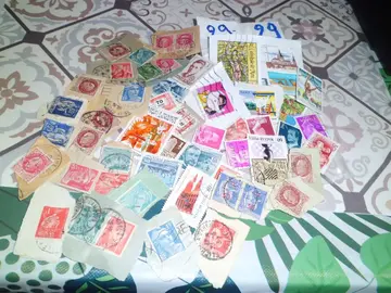 lot timbres monde 29