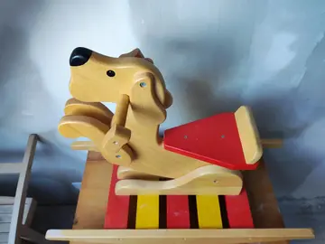 chien a bascule enfant