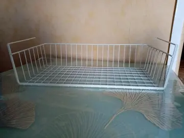 Panier à suspendre pour étagère (1)