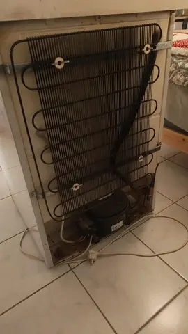 Petit frigo en panne