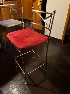 4 chaises hautes
