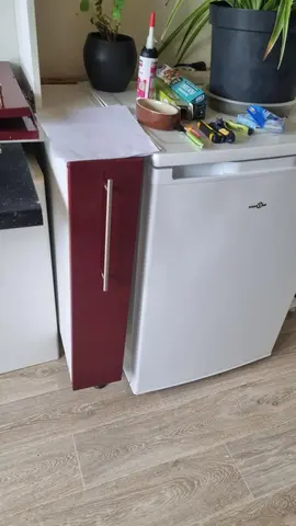 lot de 4 armoire cuisine rouge et blanc