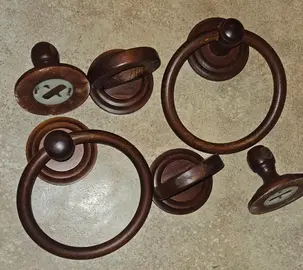 Porte serviettes, gobelets, étagère SDB