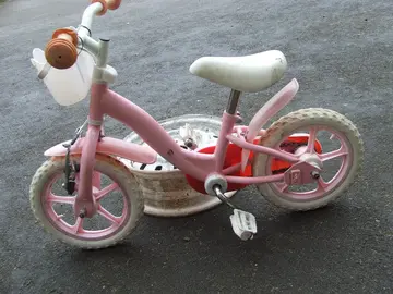 Vélo enfant de 1 à 4ans voir plus