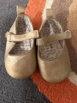 chaussures Obaïbi 6-12 mois