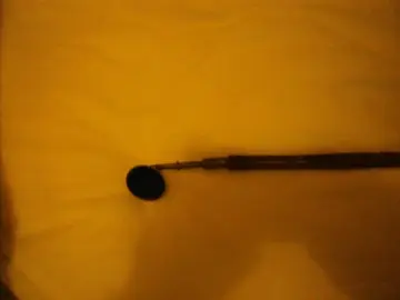 éteignoir cuivre et bois