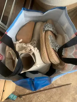 lot vêtements et chaussures femmes