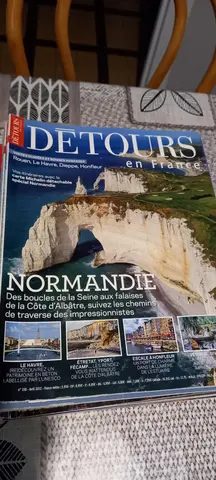 16 Magazines Détour en France