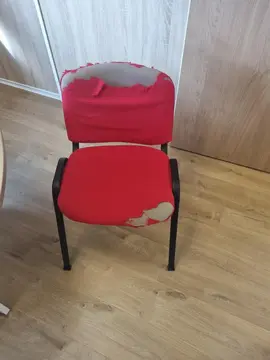 13 Chaises de Bureau - tissu abîmé