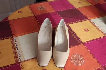 chaussures, femme point. 2 1/2