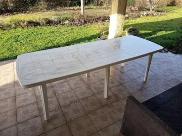 GRANDE TABLE DE JARDIN (10/12 personnes)