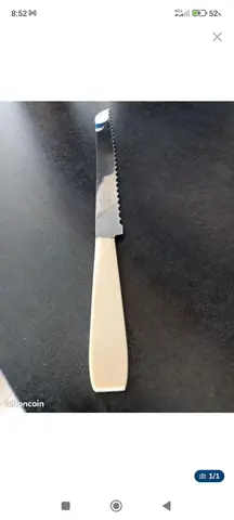 Couteau à pain