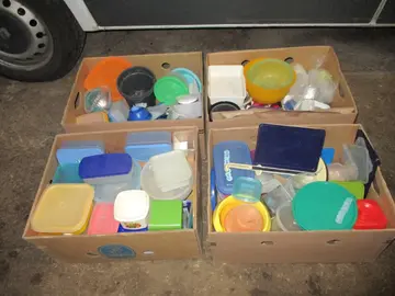 gros lots de boites plastiques