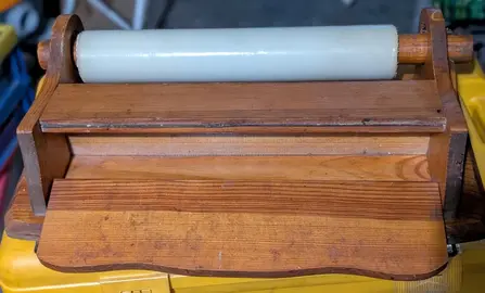 Distributeur film alimentaire/papier alu/essuie-tout en bois