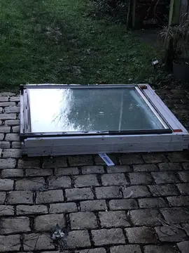 Velux 108x108cm environ