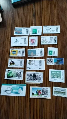 donne timbres vignettes 1lot par envoie
