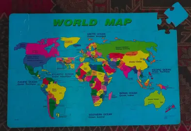 tapis puzzle mappemonde